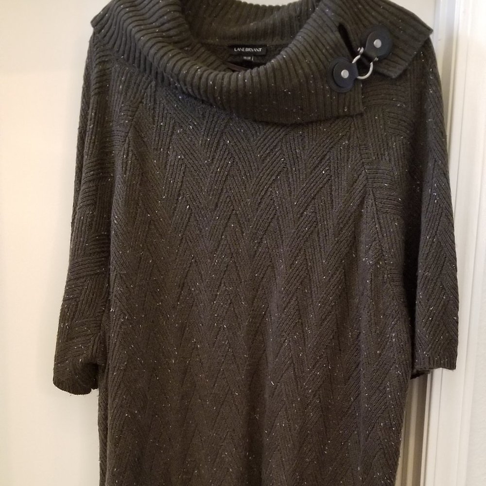 Short sleeve sweater